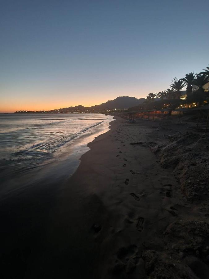 Artemis Aparthotel Makriyialos Bagian luar foto